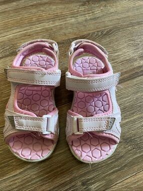 Khombu Pink Girls Velcro Sandals